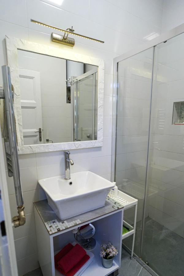 Apartment Park Belgrado Esterno foto